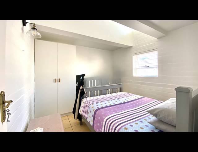 2 BEDROOM APARTMENT FOR SALE IN DWARSKERSBOS